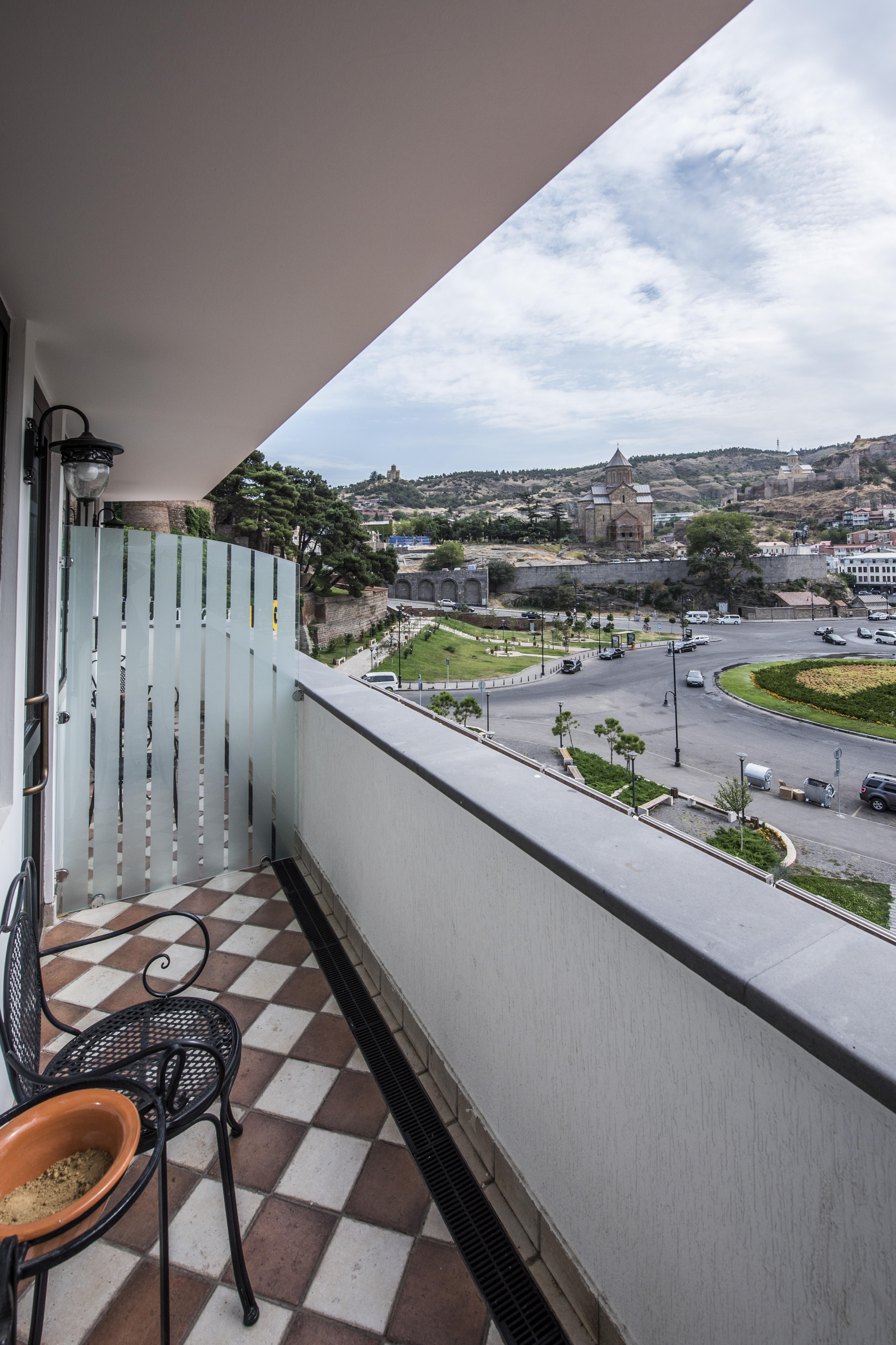 Hotel Rikhe Monika Tbilisi ภายนอก รูปภาพ