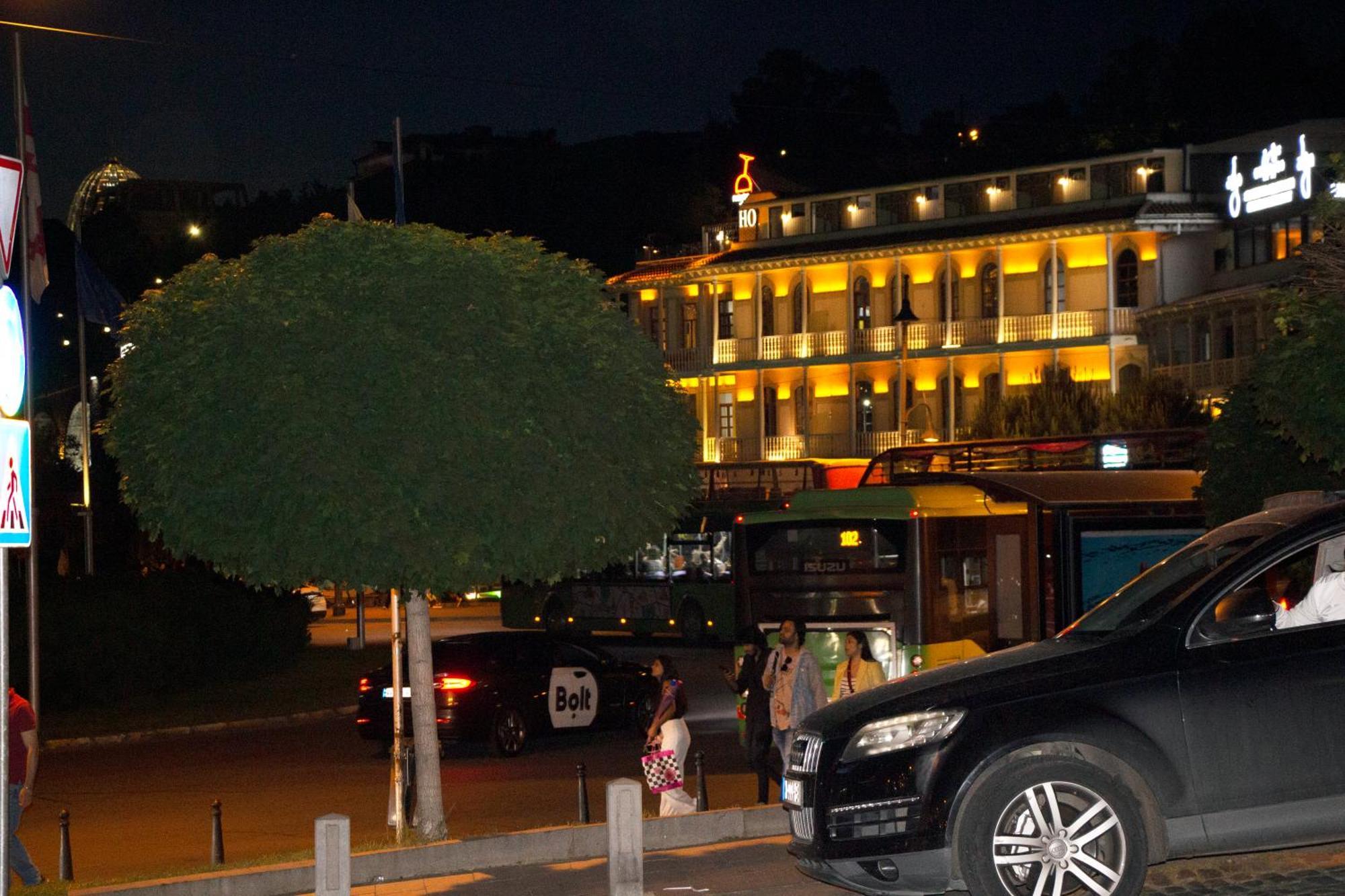 Hotel Rikhe Monika Tbilisi ภายนอก รูปภาพ