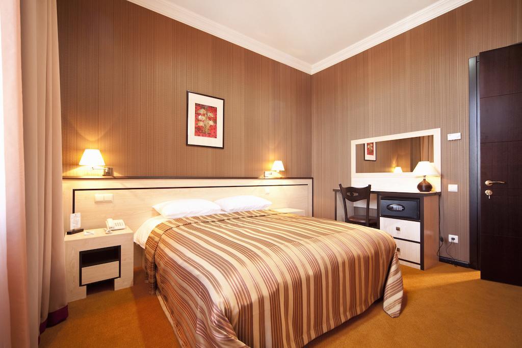 Hotel Rikhe Monika Tbilisi ห้อง รูปภาพ