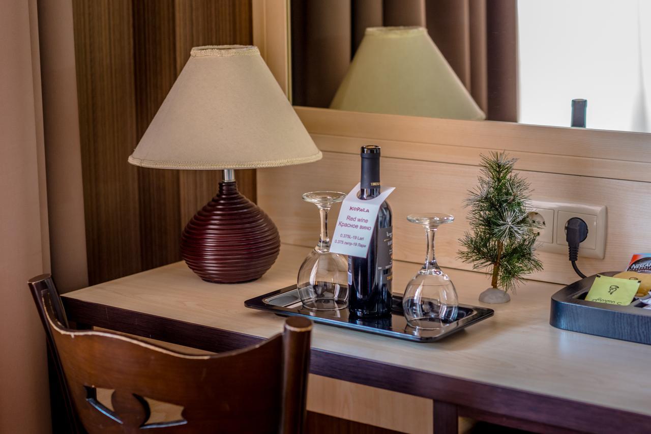 Hotel Rikhe Monika Tbilisi ภายนอก รูปภาพ