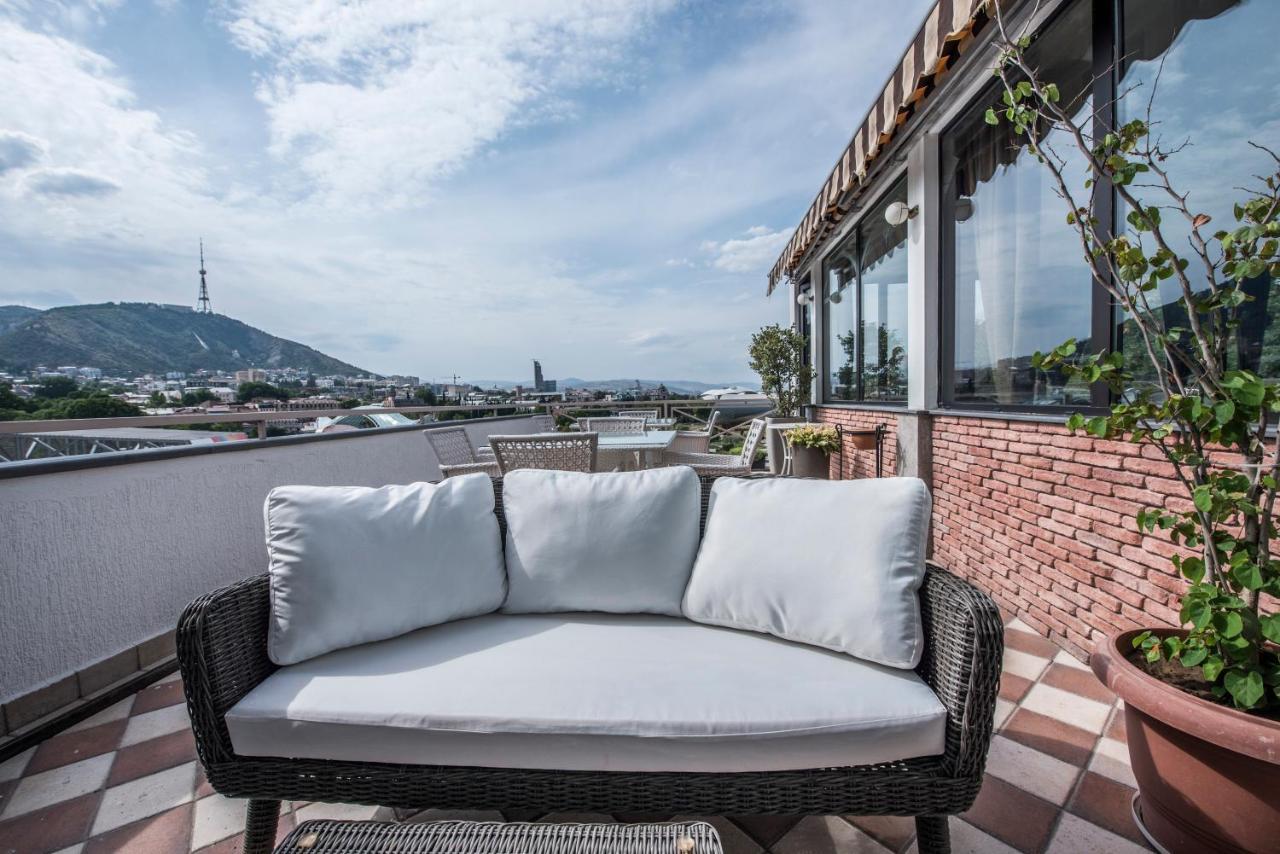 Hotel Rikhe Monika Tbilisi ภายนอก รูปภาพ